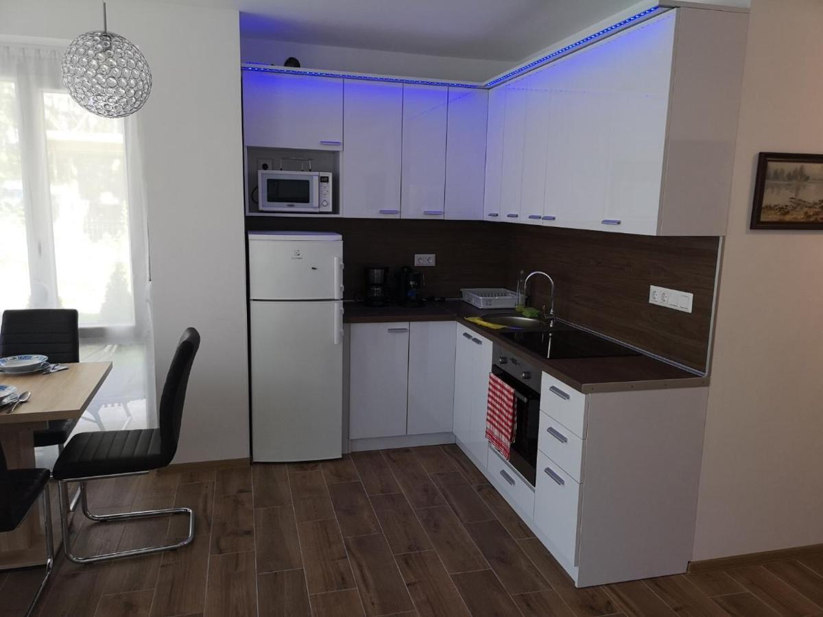 Апартаменты Nella Apartman Шиофок Экстерьер фото
